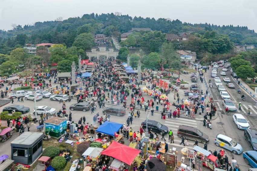 资阳安岳：春节消费&ldquo;马&rdquo;力全开